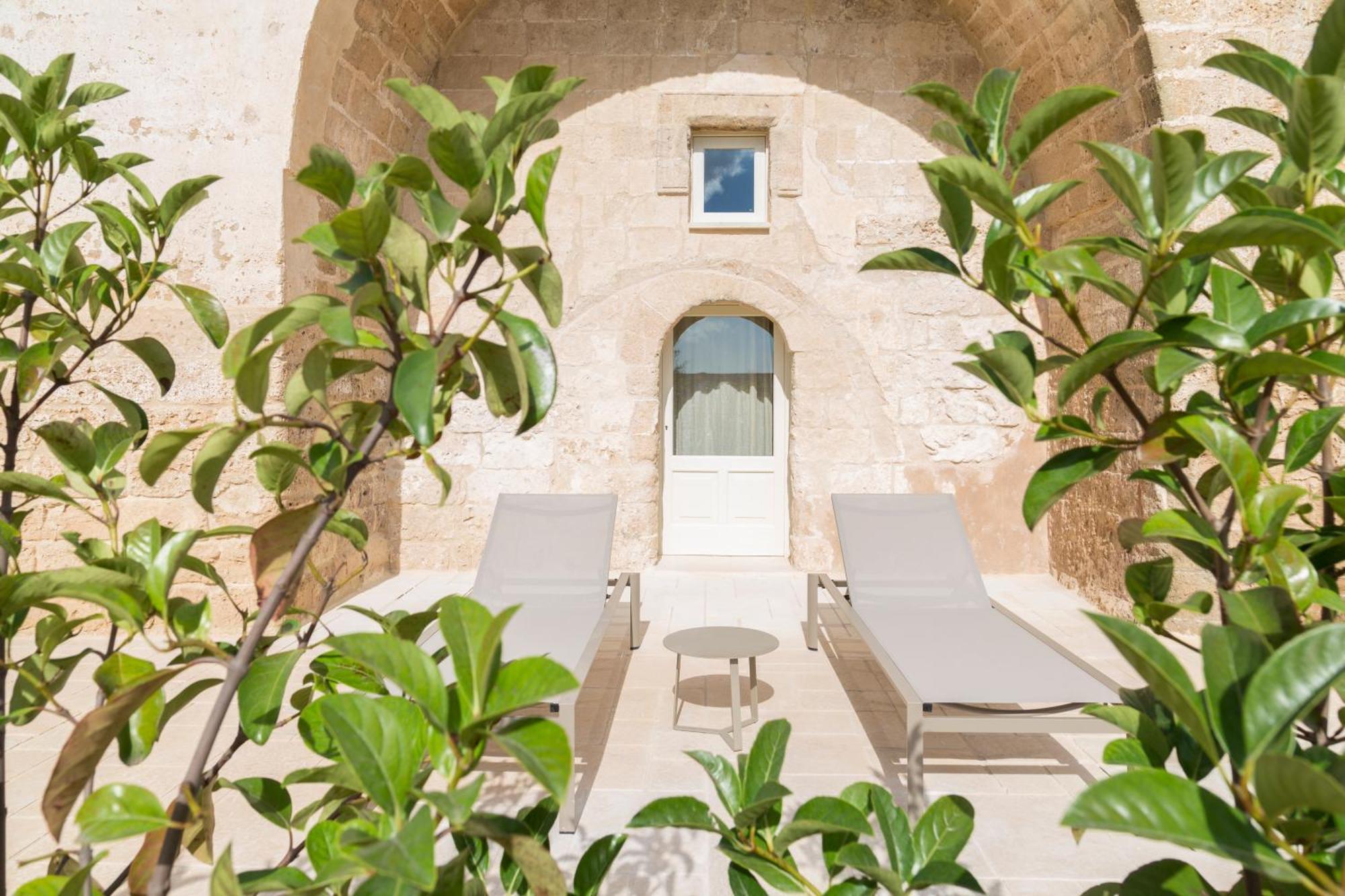 Masseria Donna Menga - The Leading Hotels Of The World Торре-Лапилло Экстерьер фото